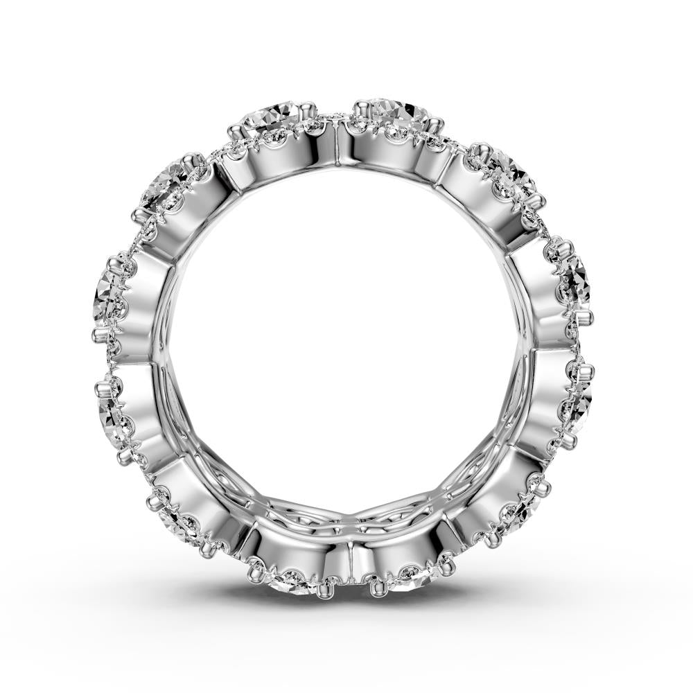 Diamond Ring in White Gold