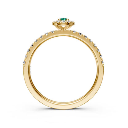 Diamond Ring with Sapphire in Yellow Gold