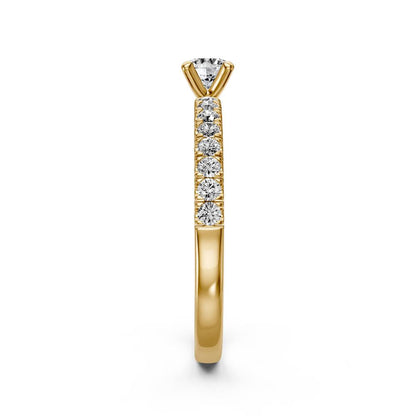 Diamond Ring in Yellow Gold